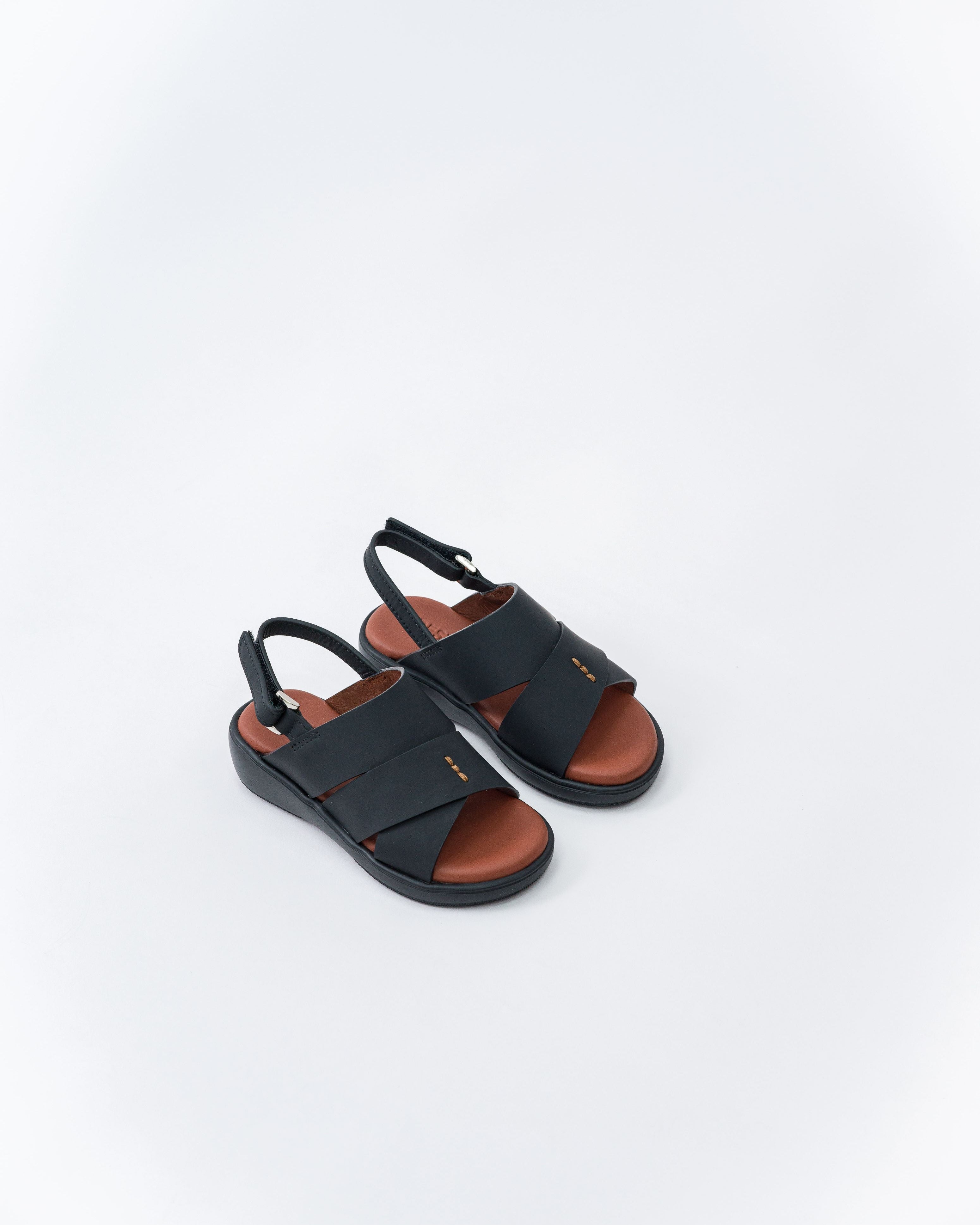 Baby extra light sandals with backstrap