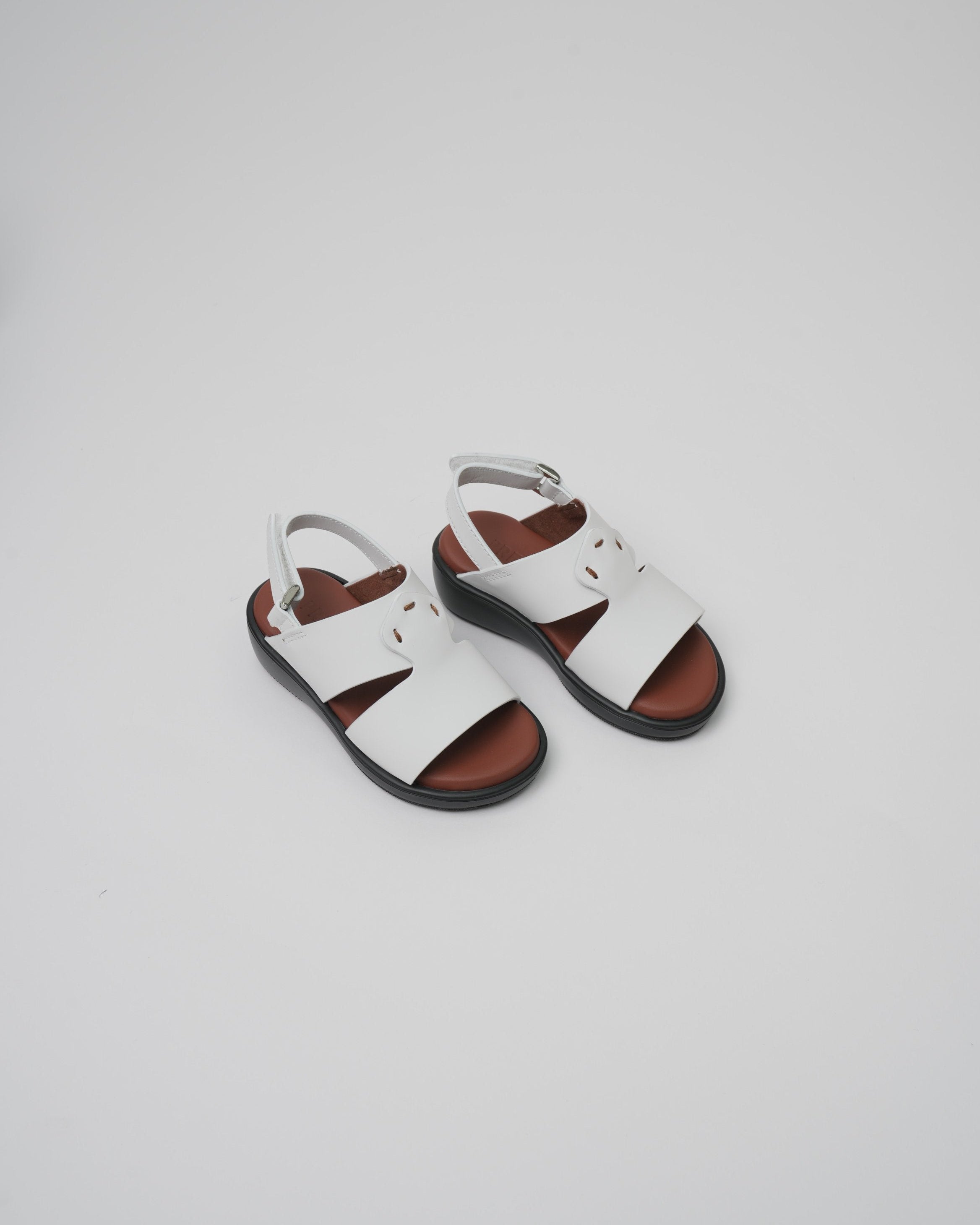Baby extra light sandals with backstrap Made in Italy