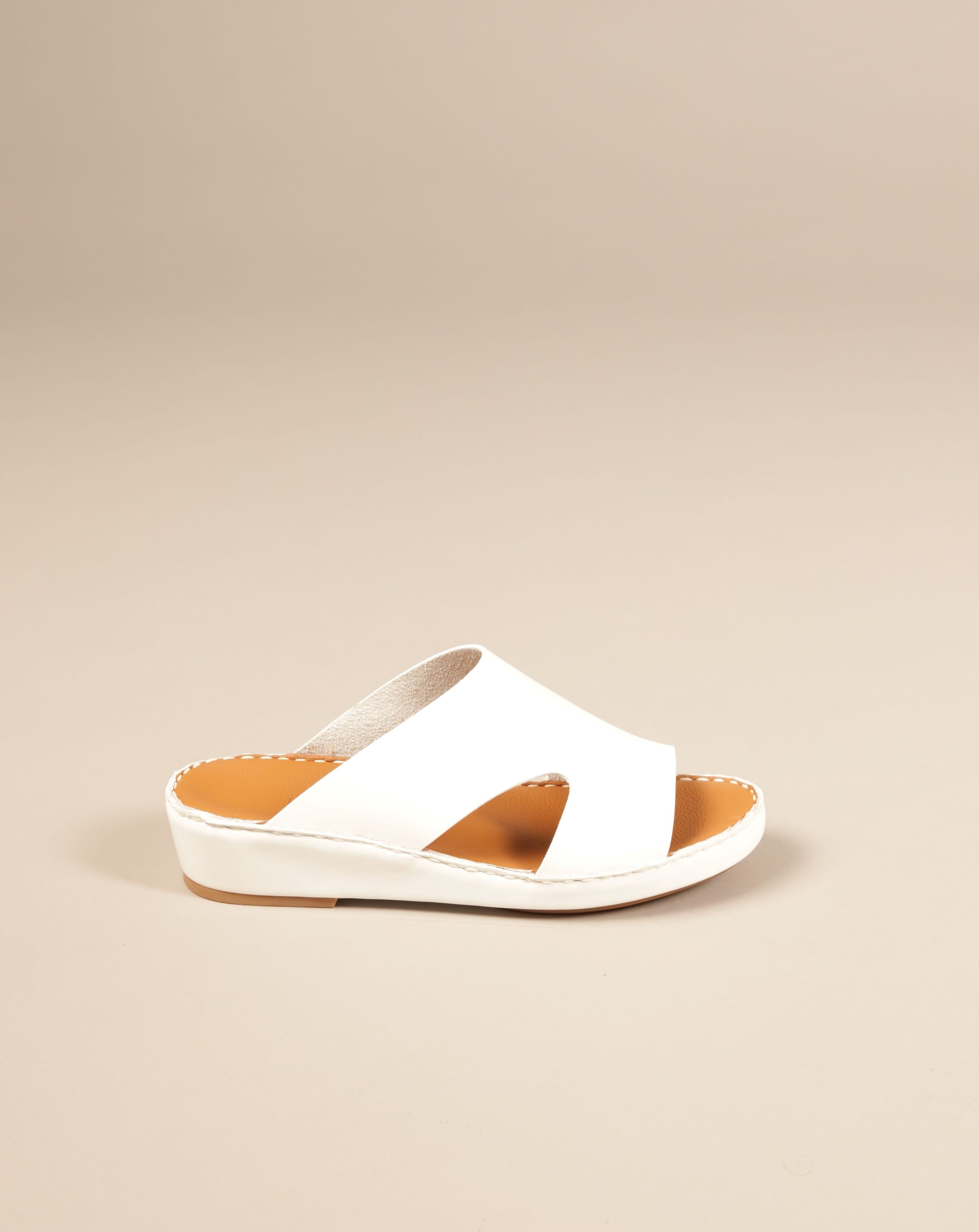Legend NC Model 4327 White