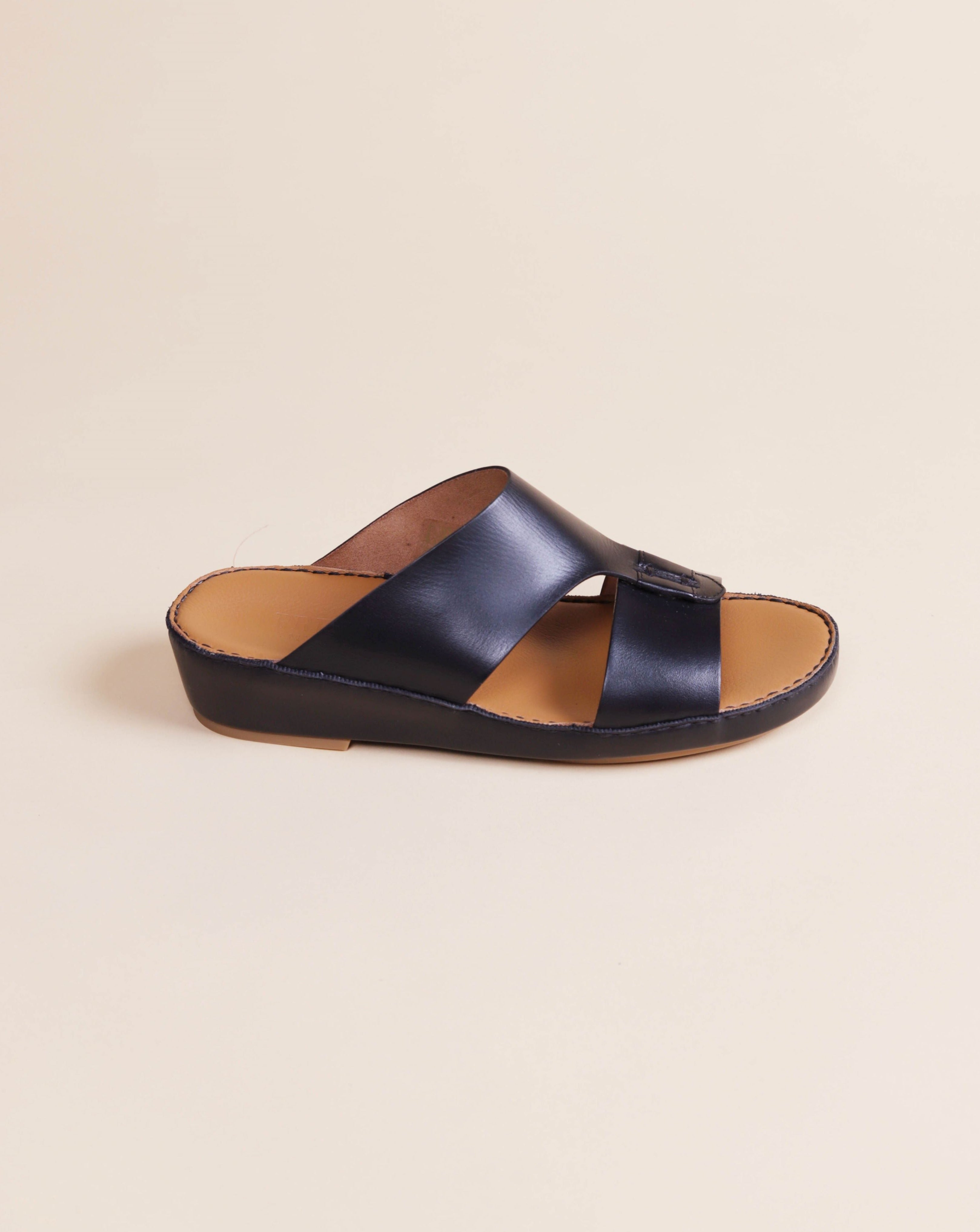 P3298 CAESAR GOTEBORG NAPPA BLACK