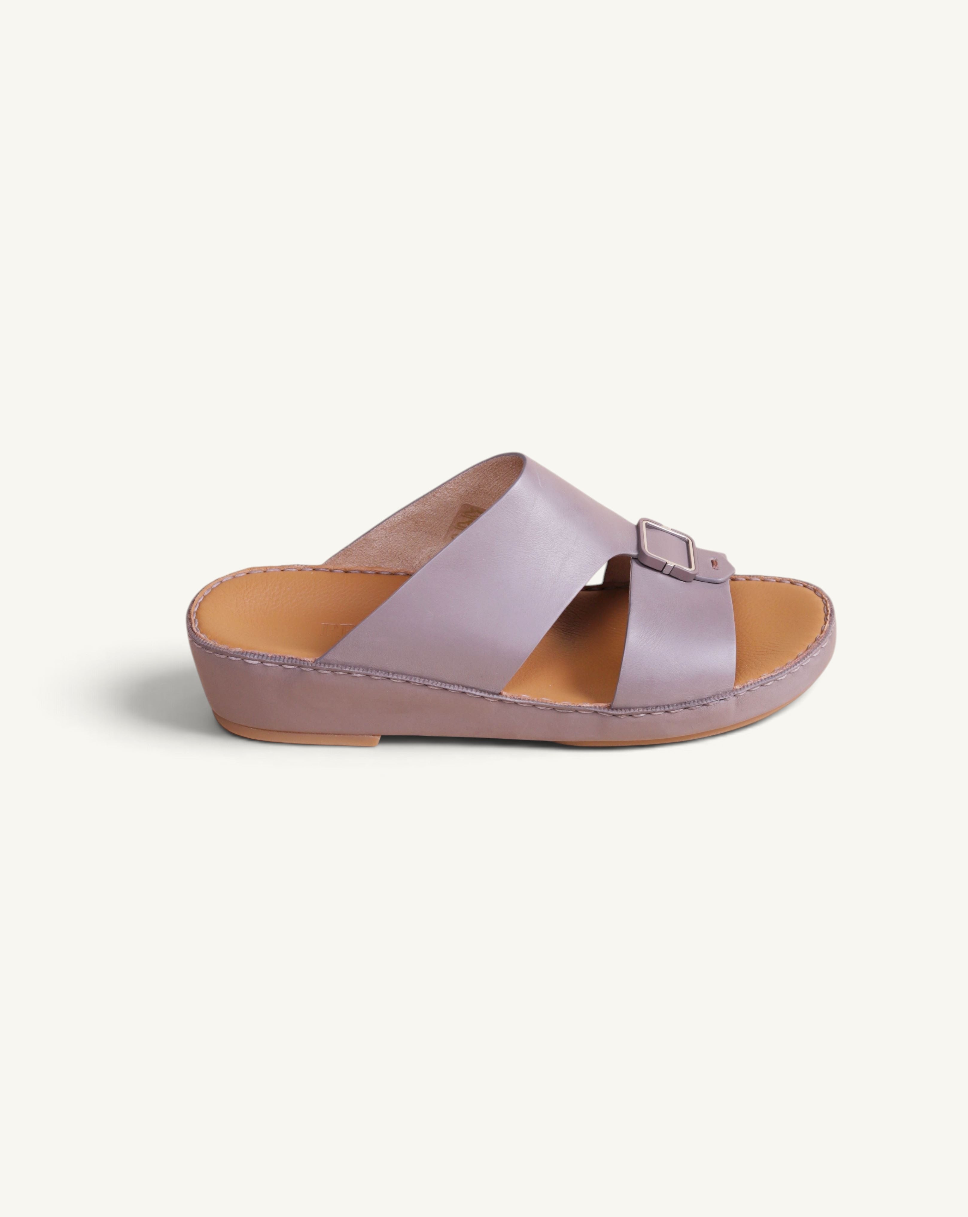 P1493 LEGACY NC TAUPE