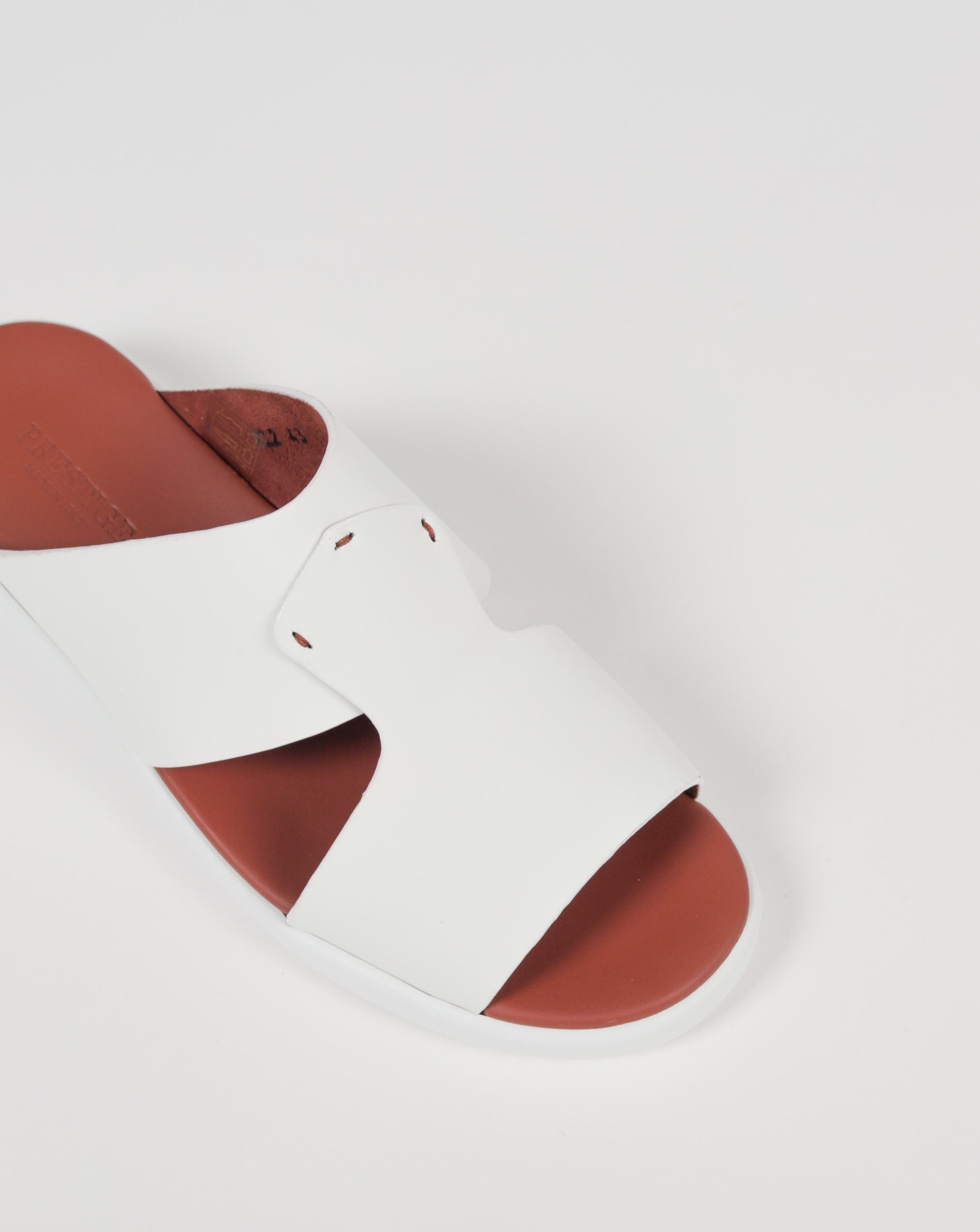 PG-XL2 GOMMATO WHITE