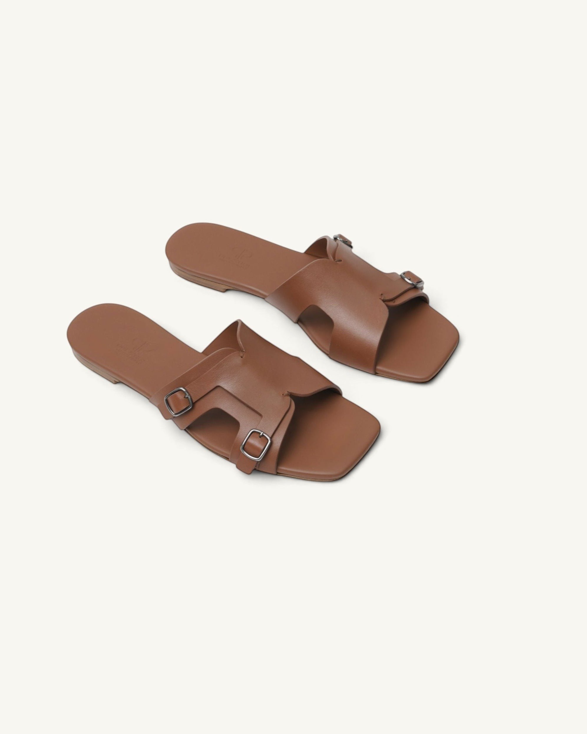PD - 001 - 15 - SSNR Summer Monk Walk NAPPA ROYAL Gold