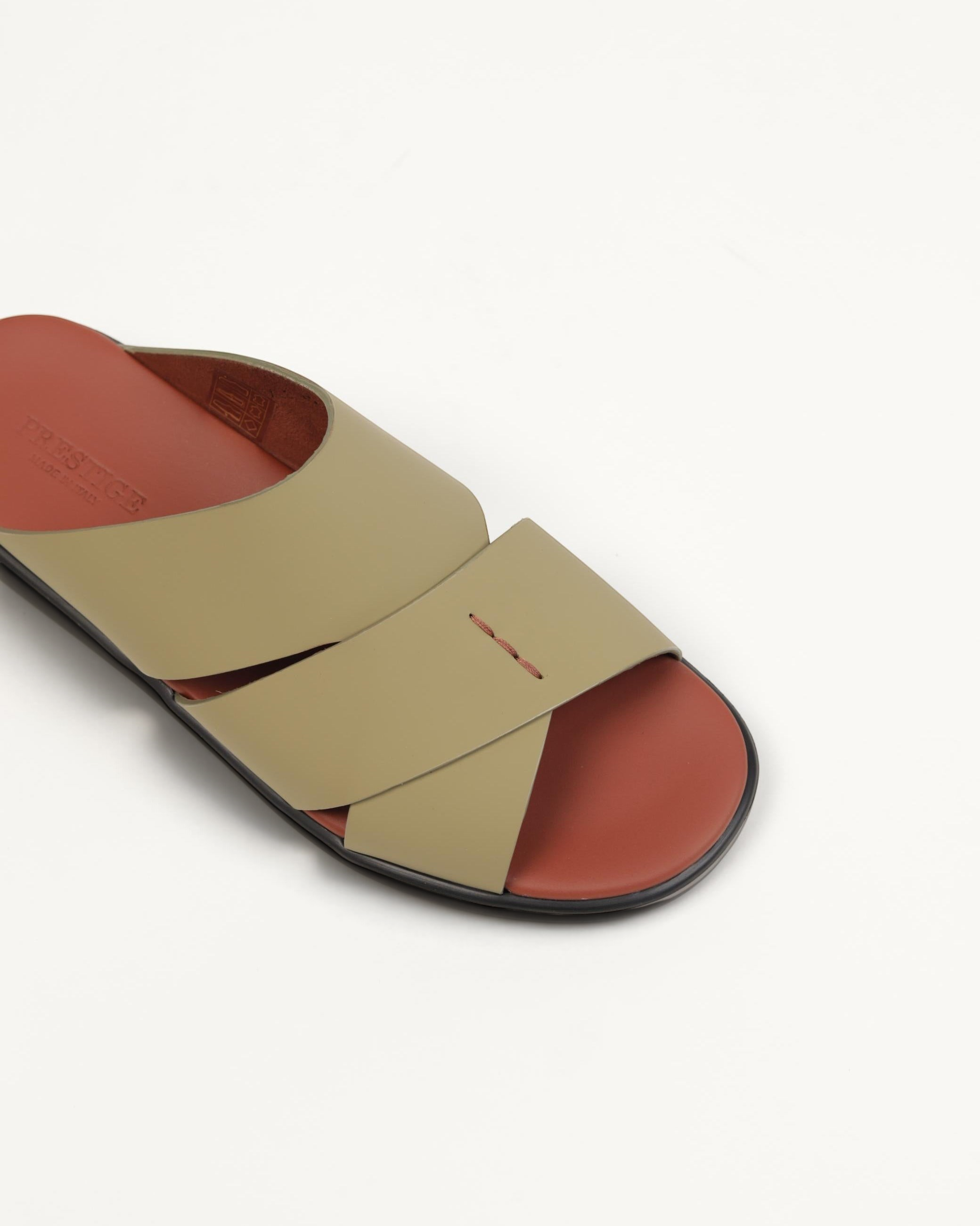 Prestige Lord Gommato Seppia extra light men's sandals in olive green leather with a terracotta footbed.