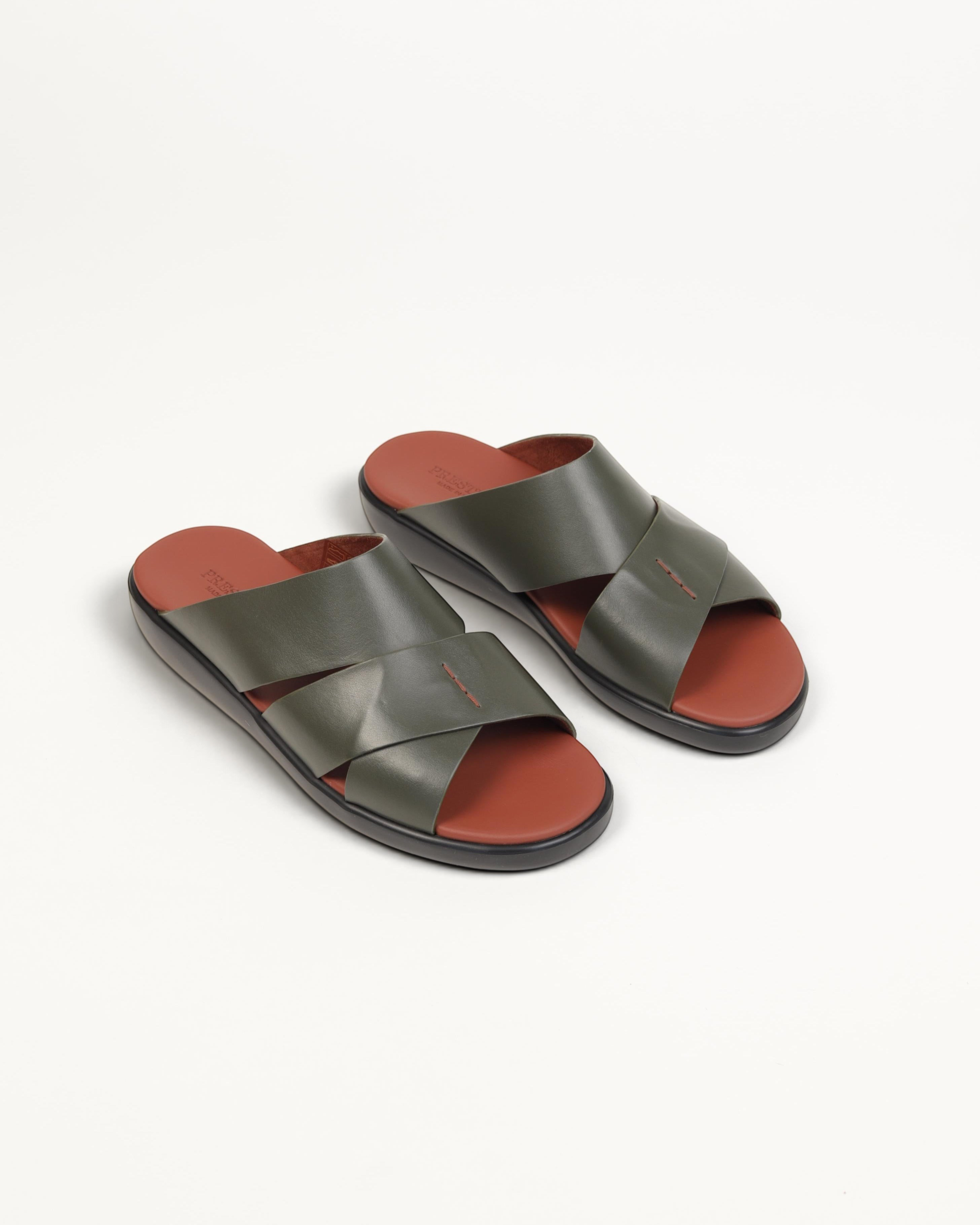 Prestige PG-XL3 Gommato sandals in pistachio green leather with a contrasting terracotta footbed and cross-strap design