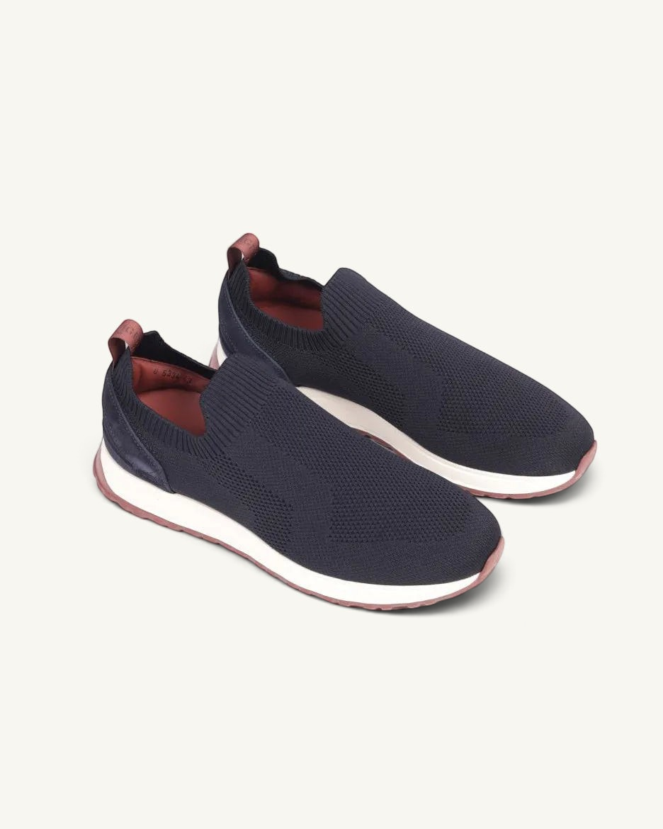 Prestige XLR Maverick Active XL slip-on sneakers in navy blue knit fabric with white midsole and maroon accents