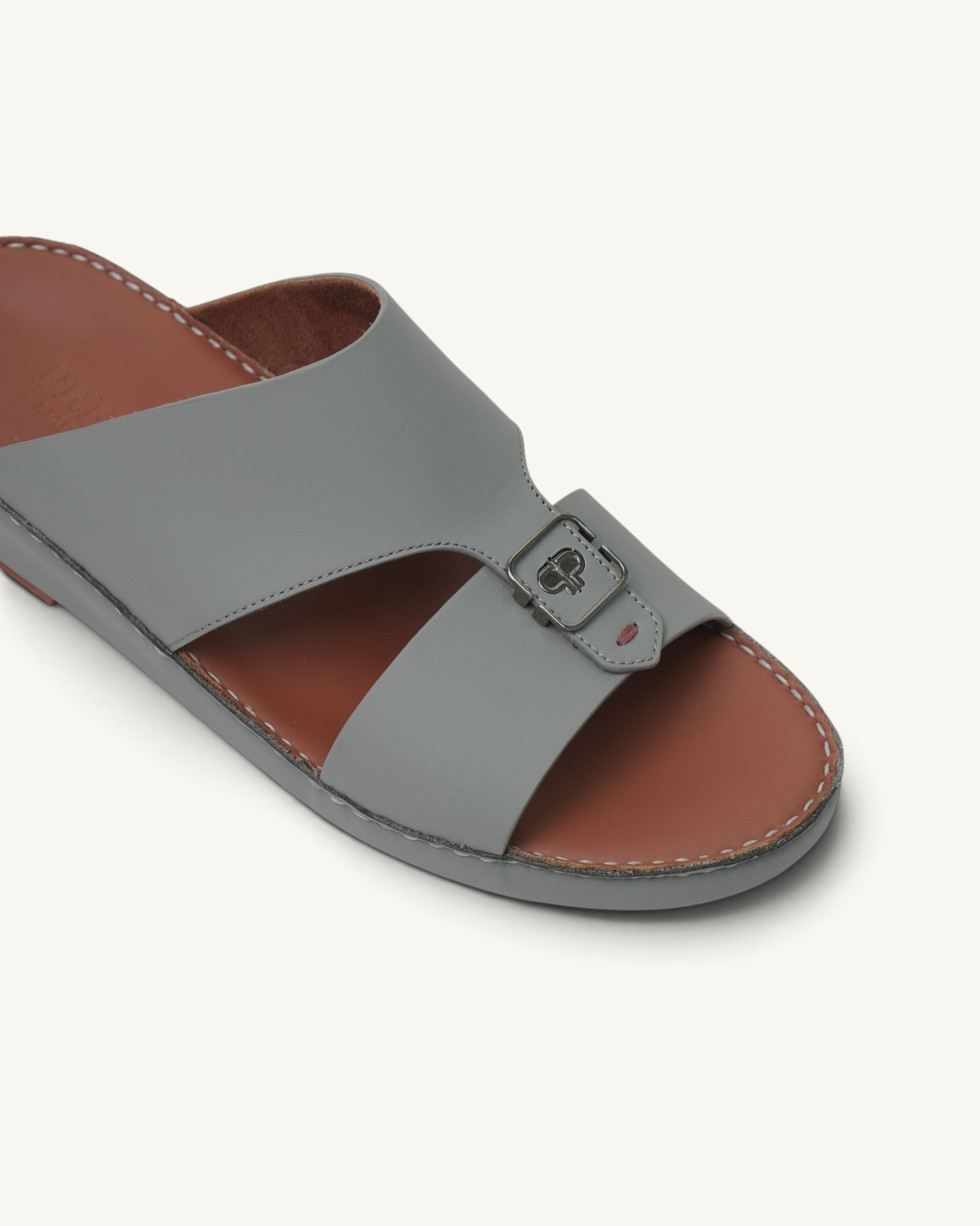 Prestige P3440 MOOD LUX Le Mans zinc grey leather sandal with a metal buckle and brown footbed