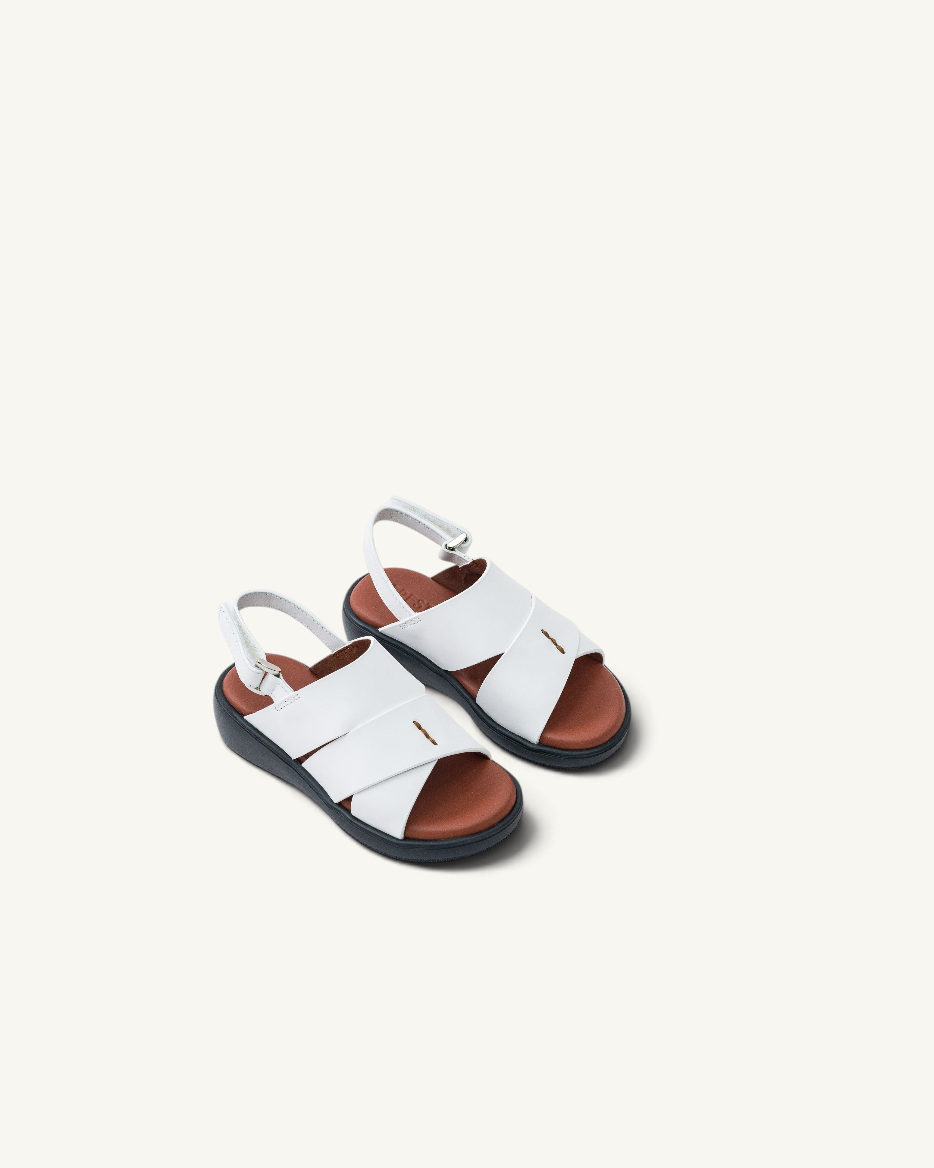 Baby extra light sandals with backstrap