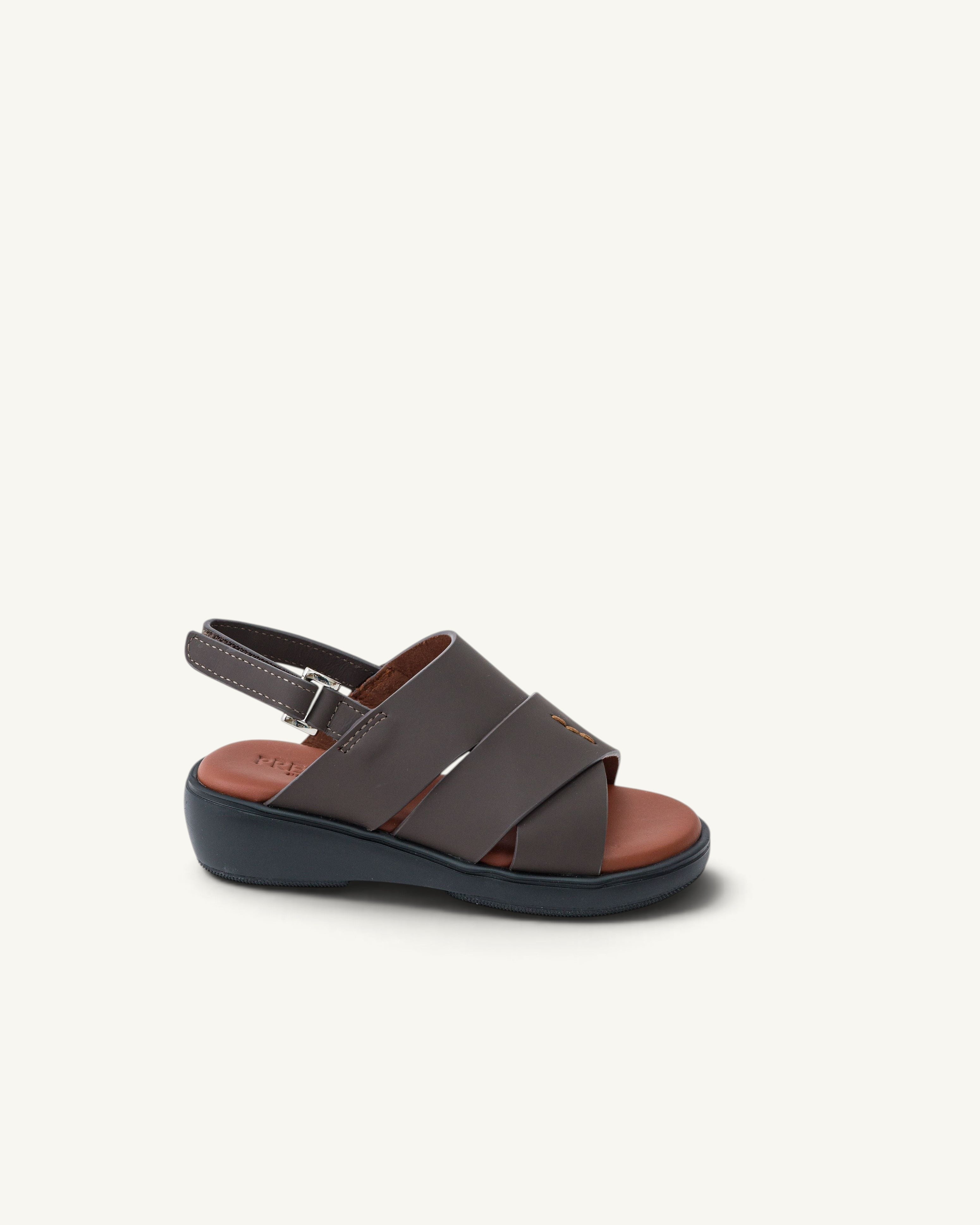 Baby extra light sandals with backstrap
