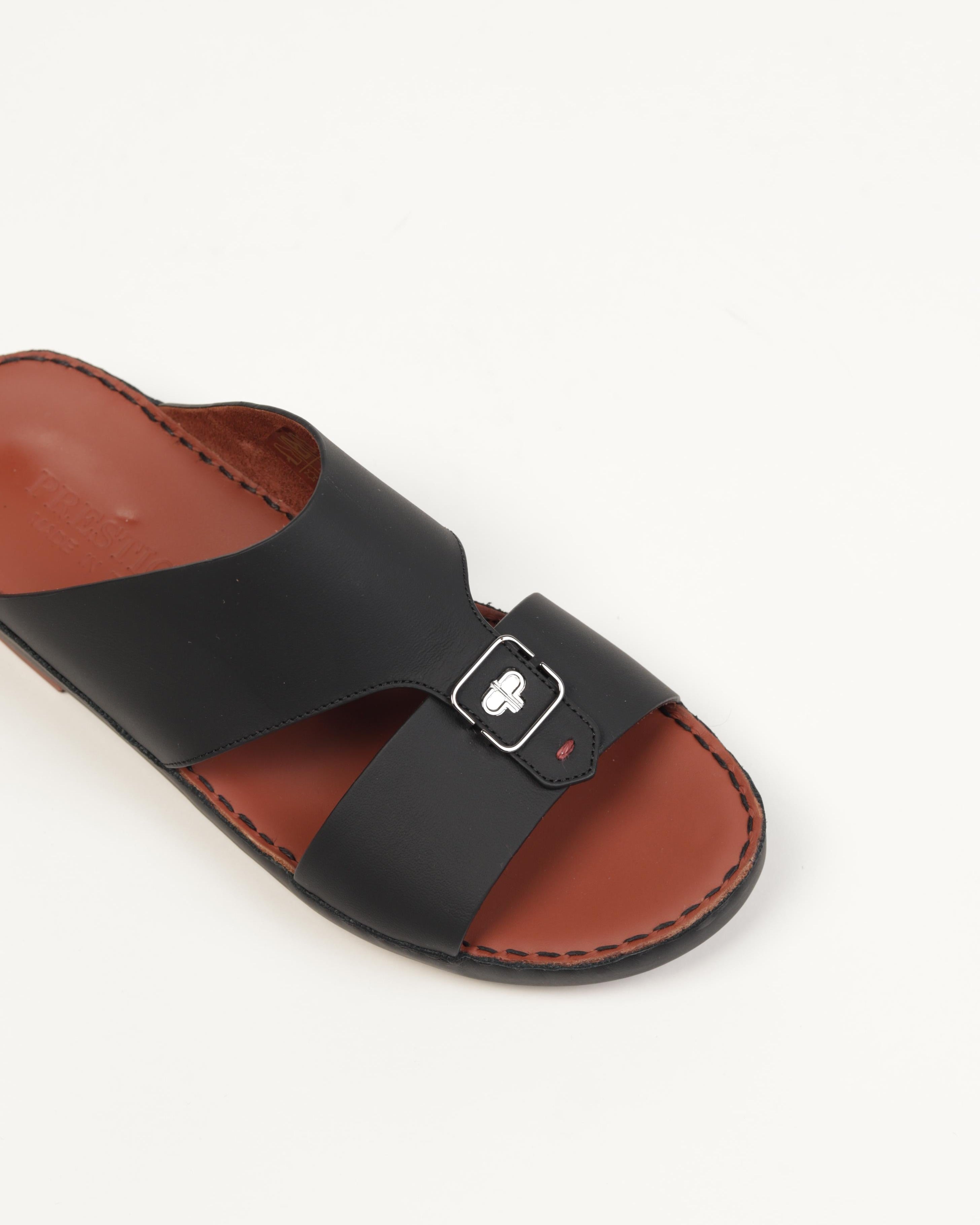 Premium men's sandals in the UAE, crafted from genuine Italian and natural leather.