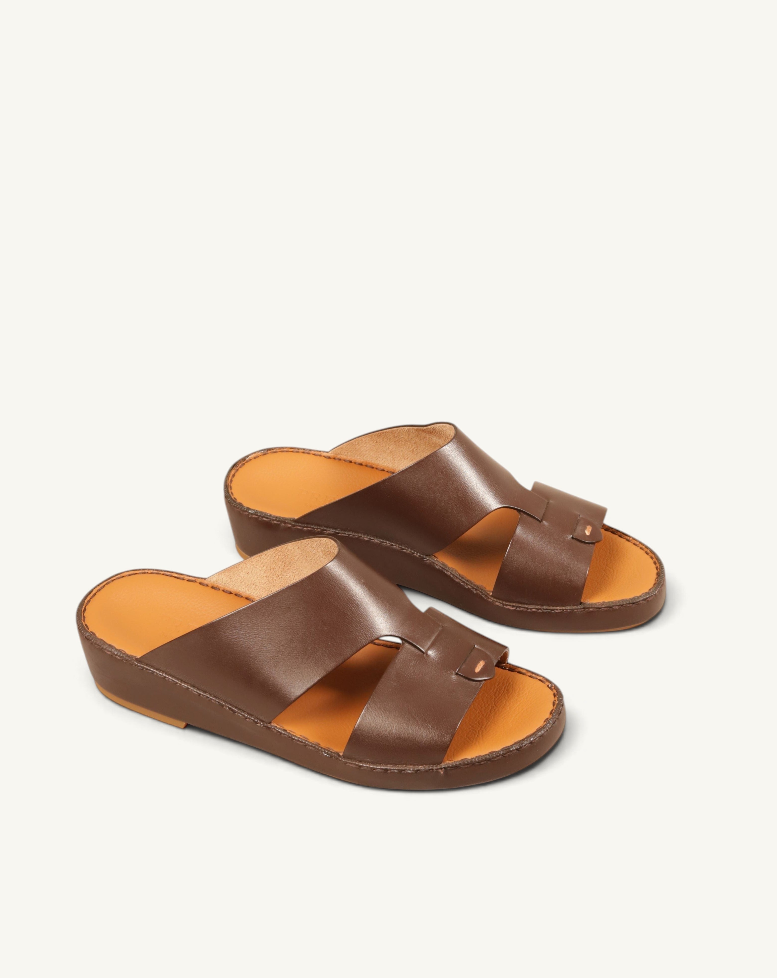 P4167 Heritage NC Dark Brown