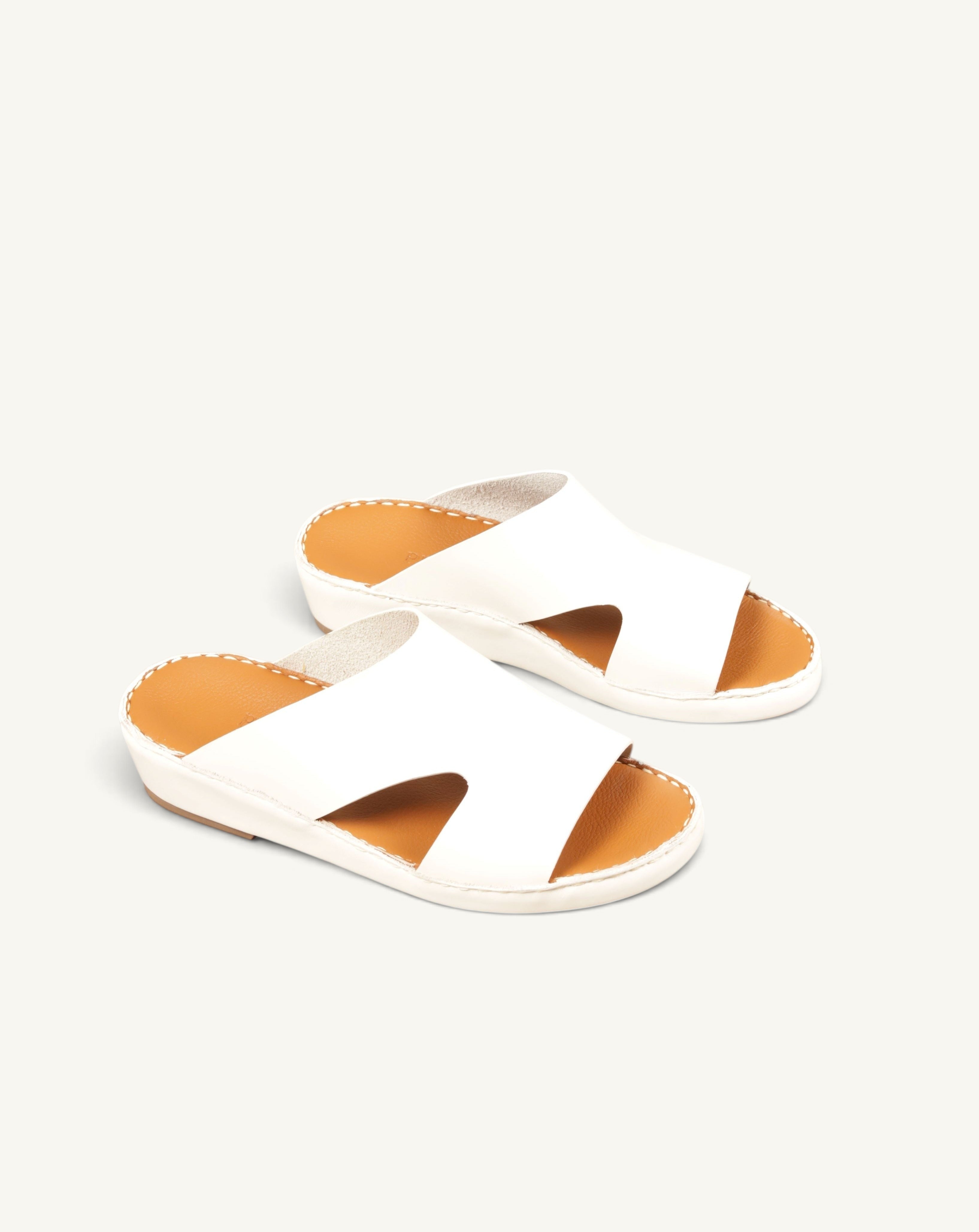Legend NC Model 4327 White