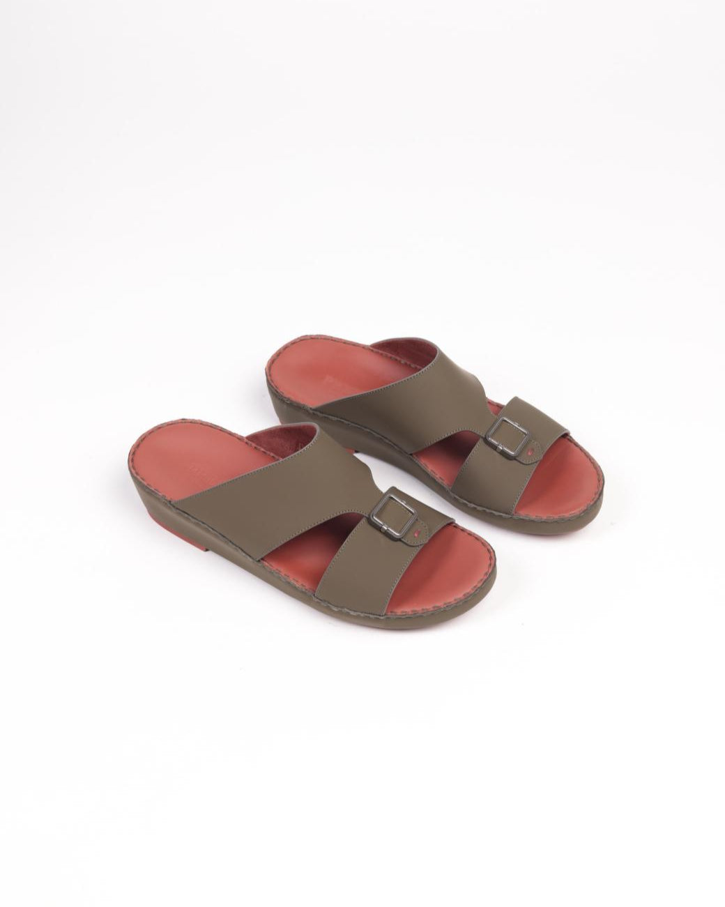 Premium men's sandals in the UAE, crafted from genuine Italian and natural leather.