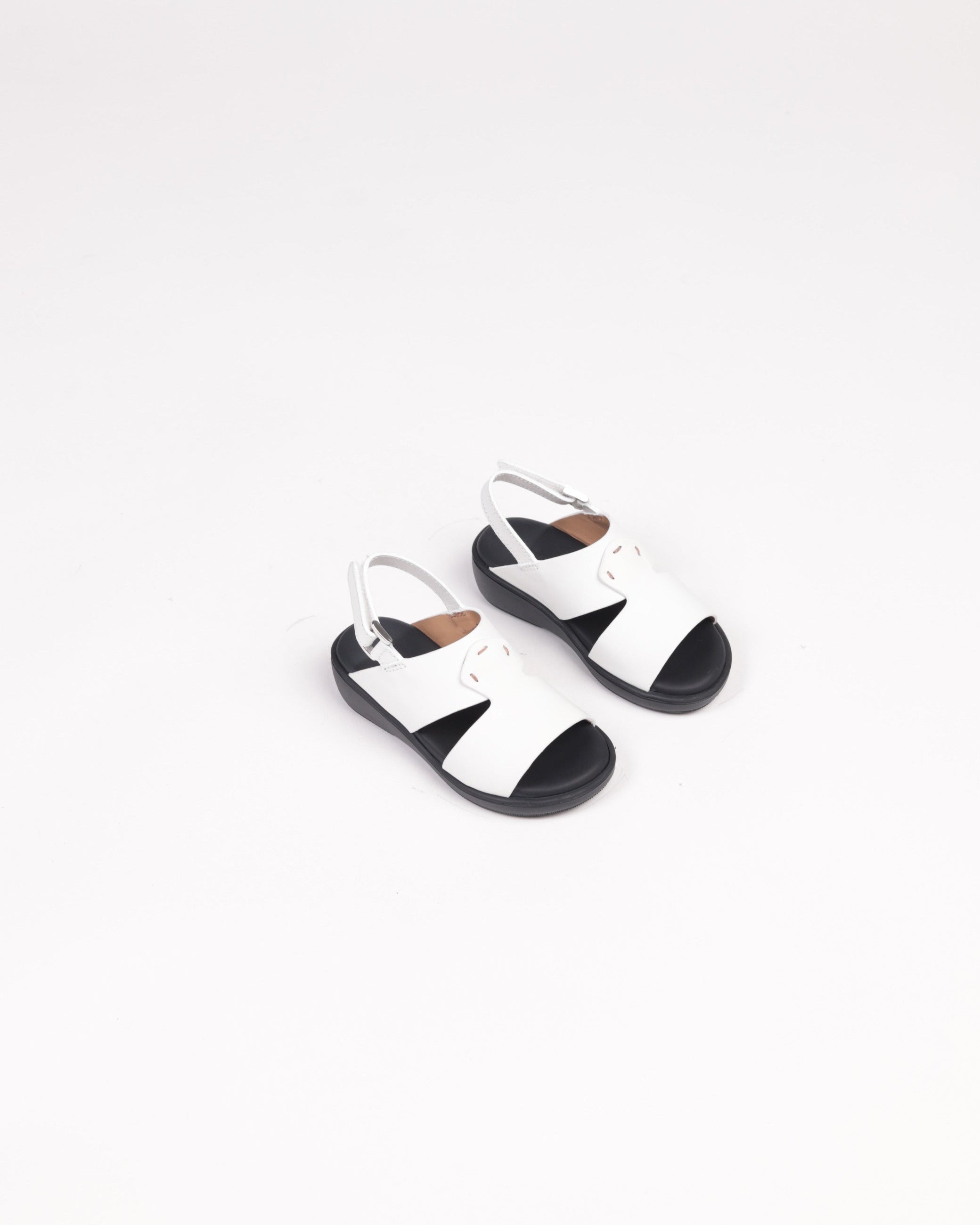 Baby extra light sandals with backstrap Made in Italy