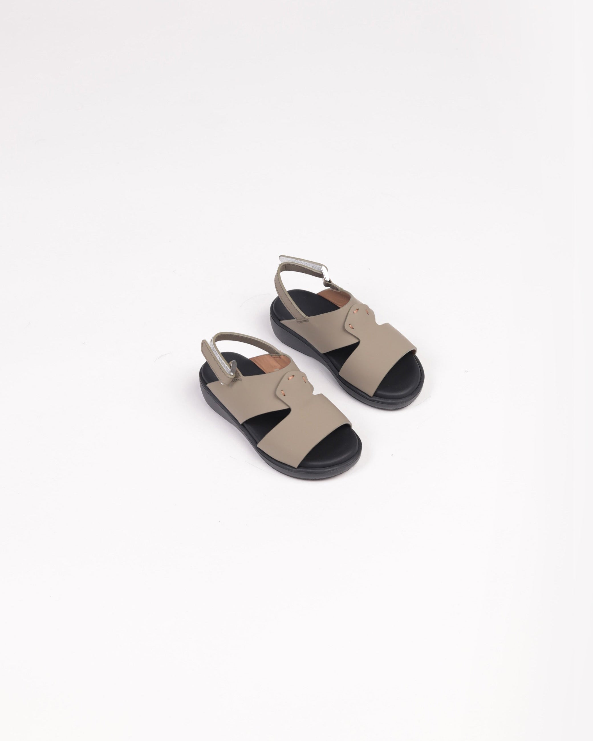 Baby extra light sandals with backstrap Made in Italy