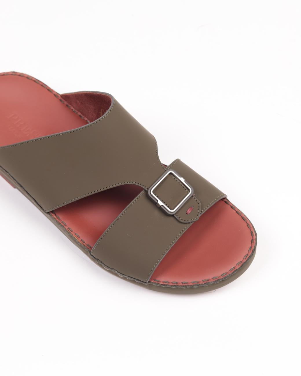 Premium men's sandals in the UAE, crafted from genuine Italian and natural leather.