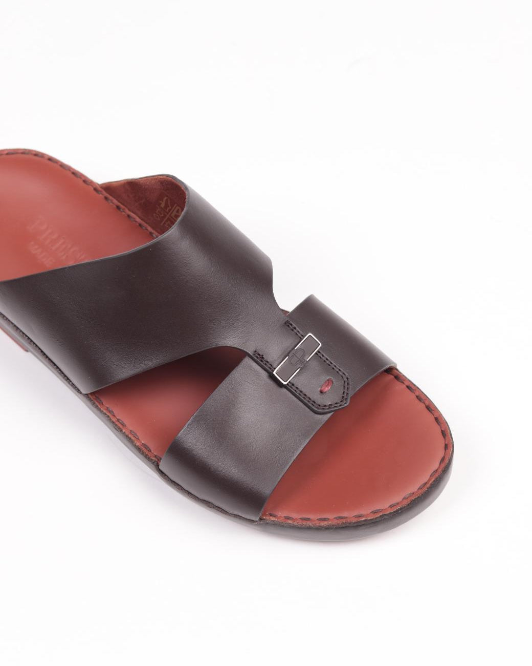 Premium men's sandals in the UAE, crafted from genuine Italian and natural leather.