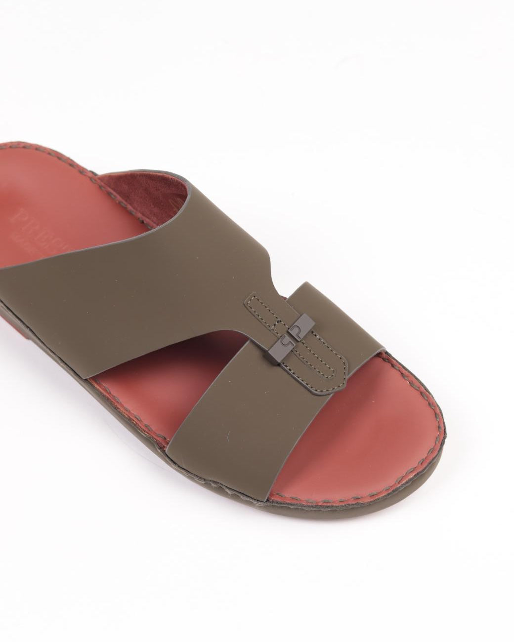 Premium men's sandals in the UAE, crafted from genuine Italian and natural leather.