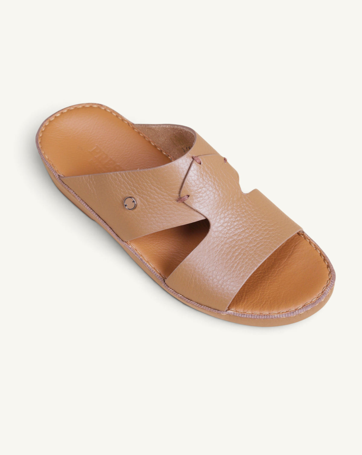 P3326  LEGACY TROTTER CAMEL