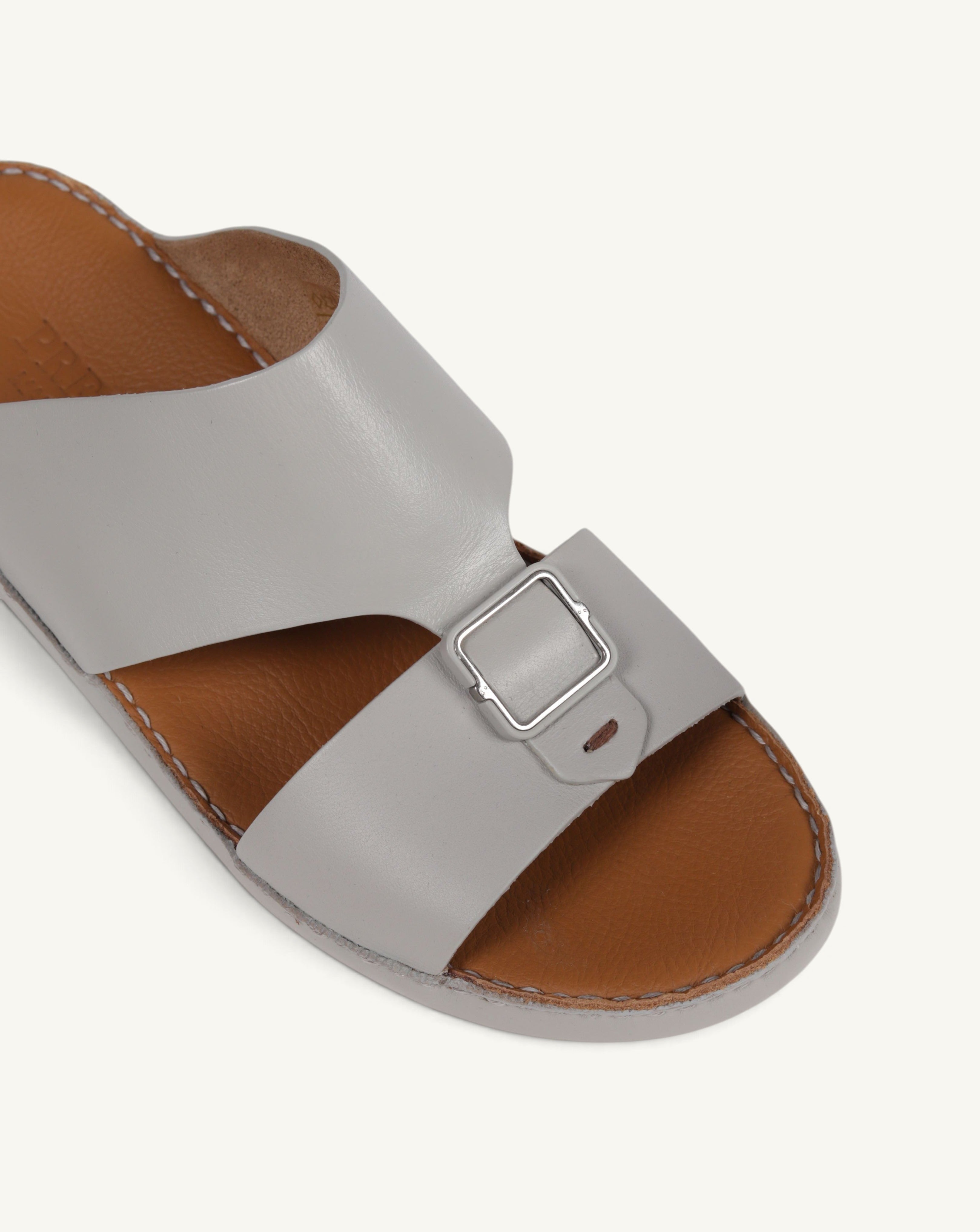 P1493 LEGACY NC PERLA
