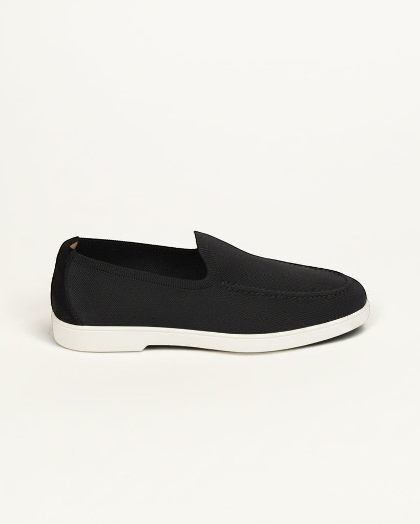 Prestige PS-U5320 Flexy Active black loafer with a breathable knit upper and a comfortable white rubber sole.