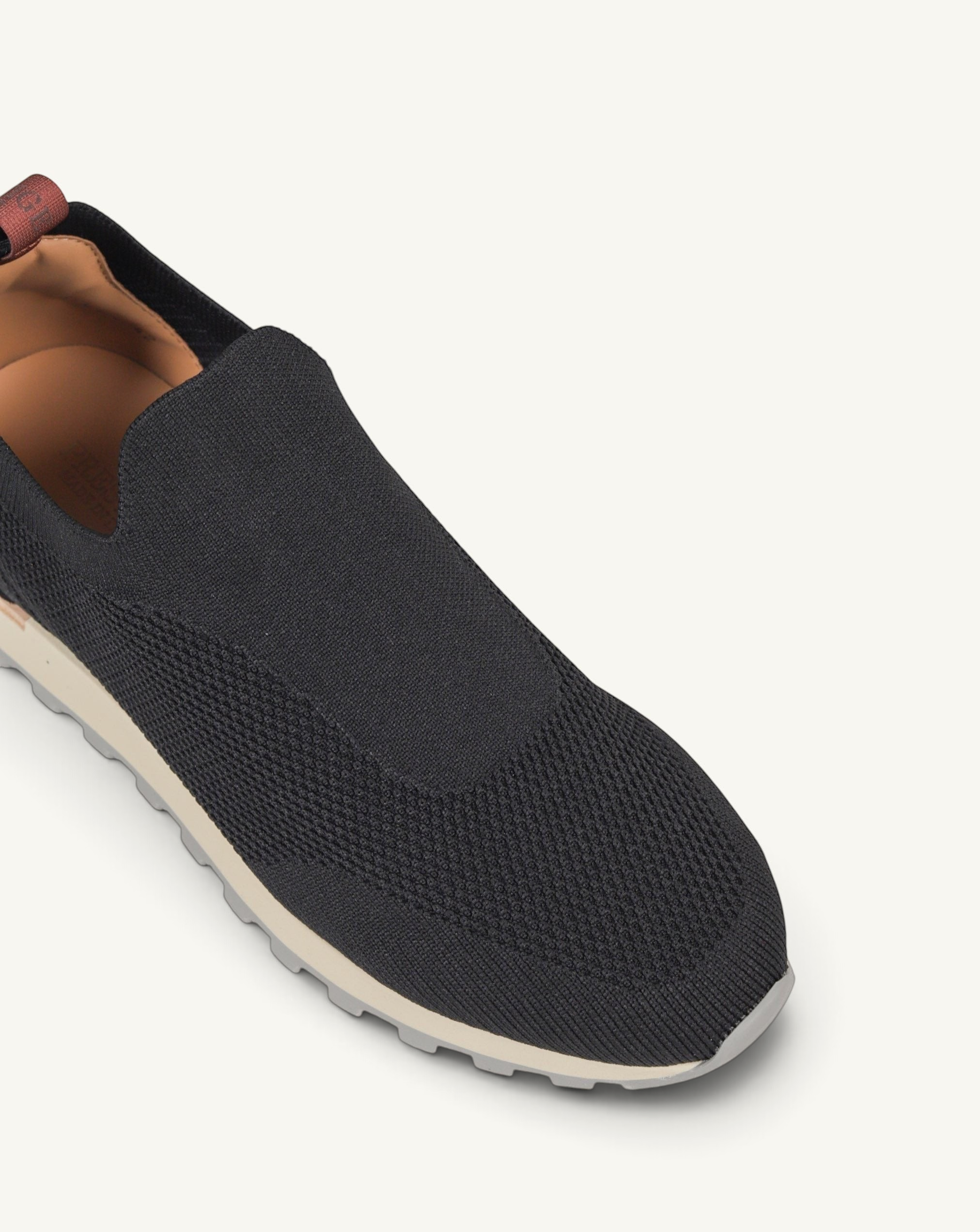 Prestige PS-U5316 Runners Flexy Active black slip-on sneakers with a textured knit upper and a light grey sole.