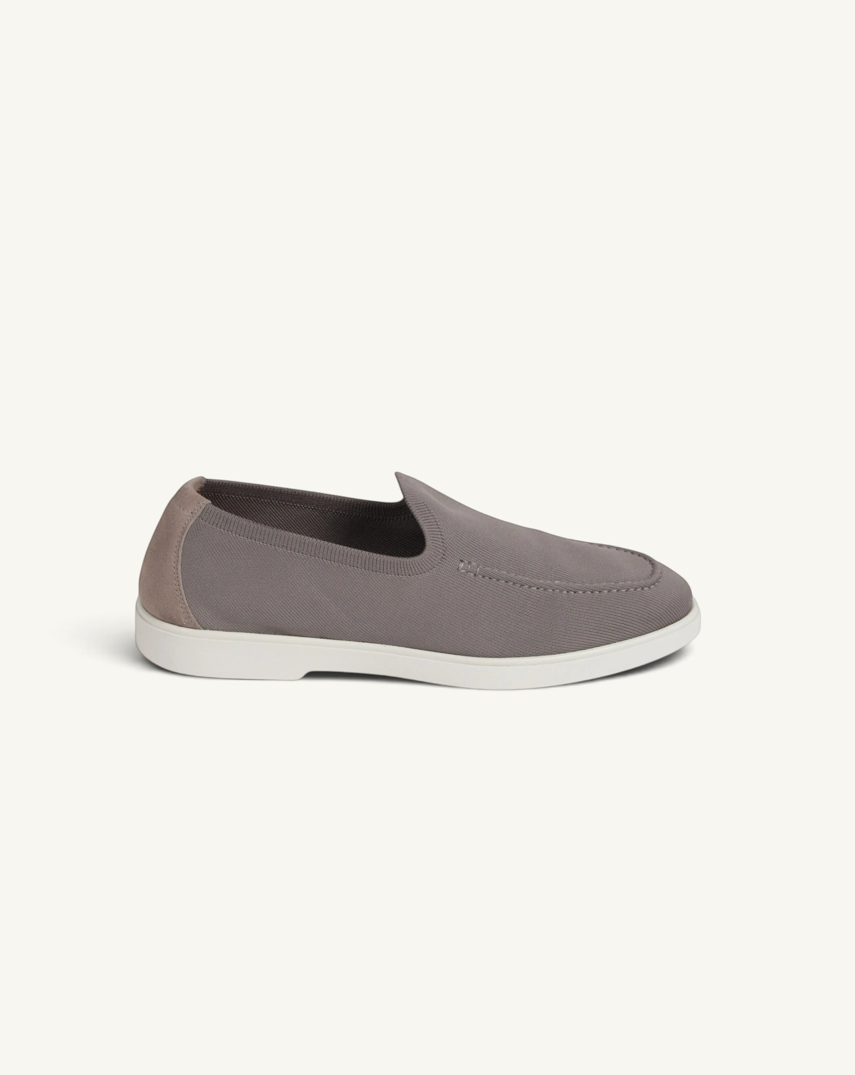 Prestige PS-U5320 Flexy Active dark grey slip-on loafer with a breathable knit upper and white rubber sole.