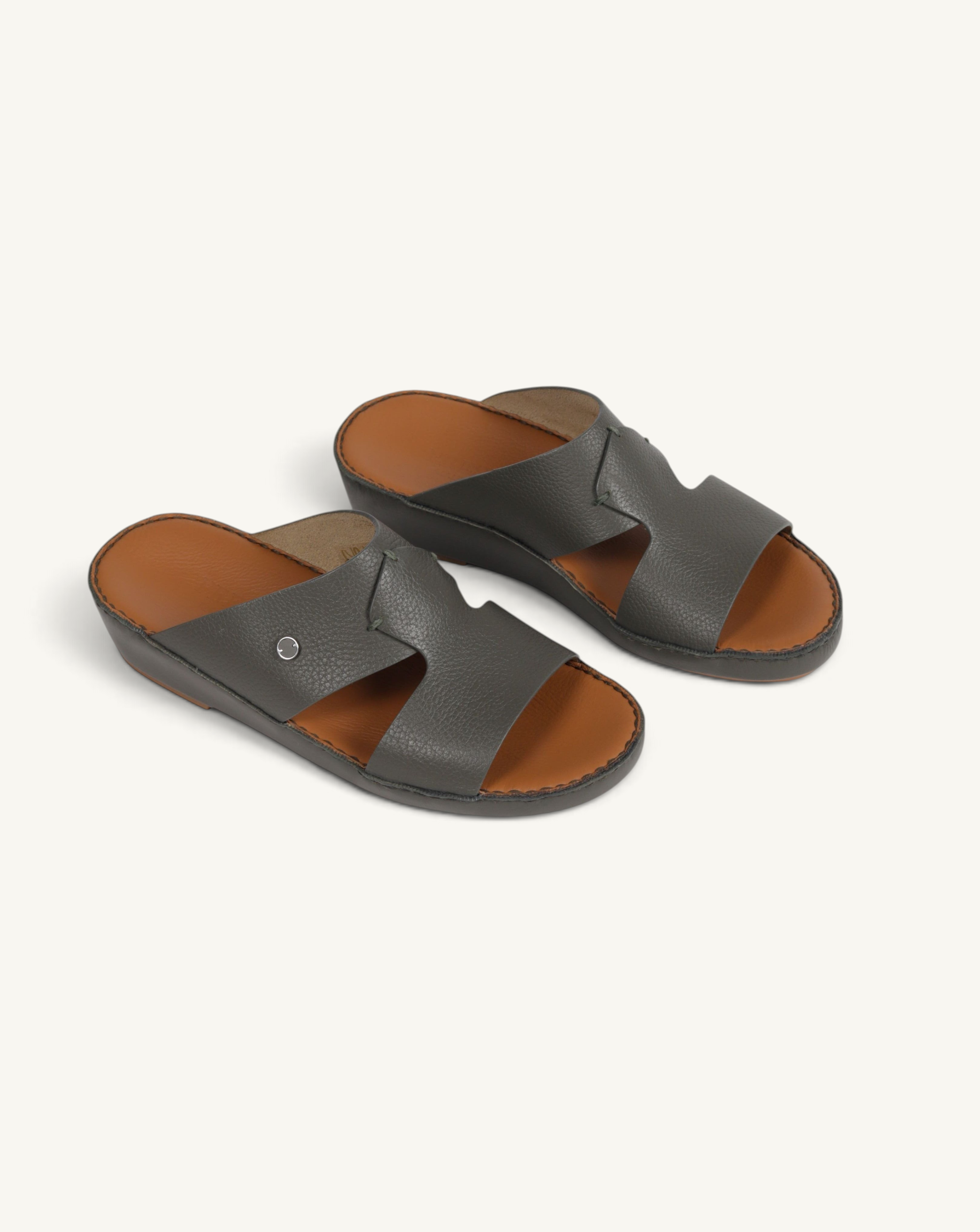 Prestige P3326 Legacy Trotter sandals in grey pebbled leather with tan insoles and a small silver side stud detail