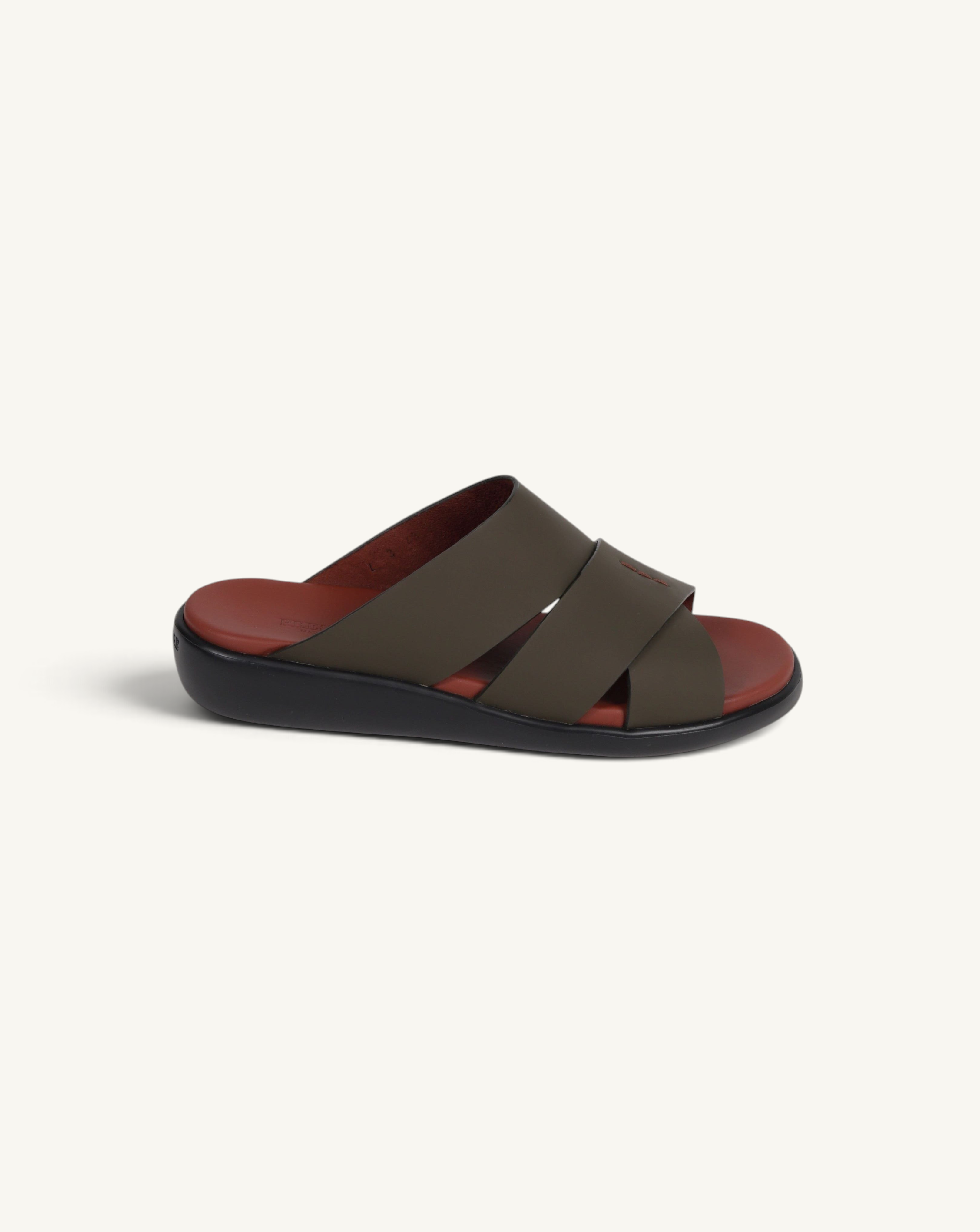 Prestige PG-XL3 Gommato military green slide sandals with a comfortable red footbed and black sole