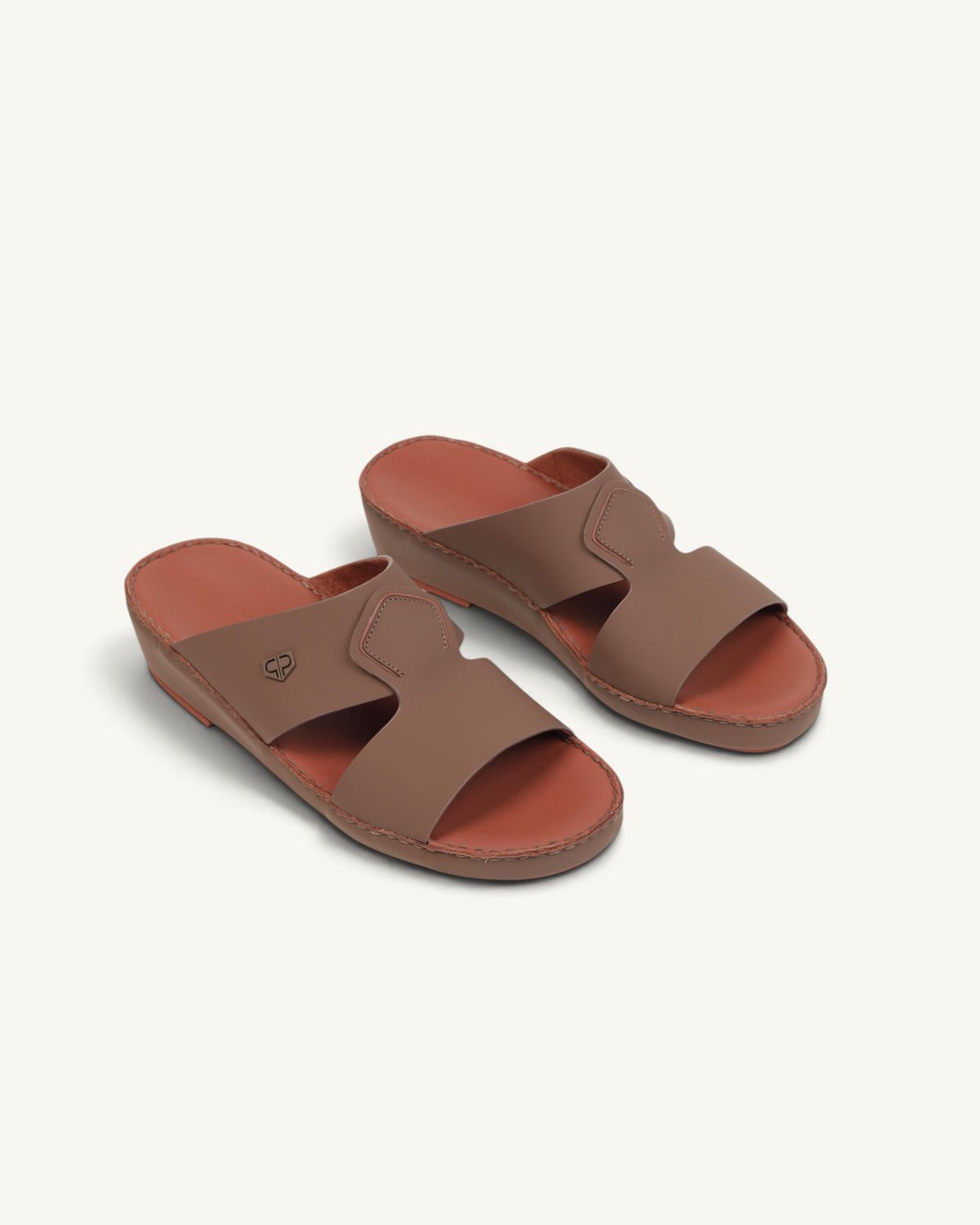Prestige P3436 VINTAGE LUX MATT Wood leather slide sandals in a matte brown finish with a comfortable footbed.