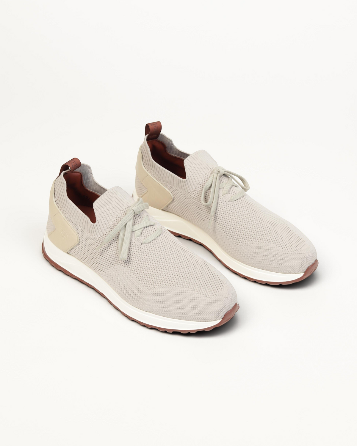 Prestige XLR Fame Walk XL sneakers in warm grey knit fabric with lace-up closure and brown leather heel accents