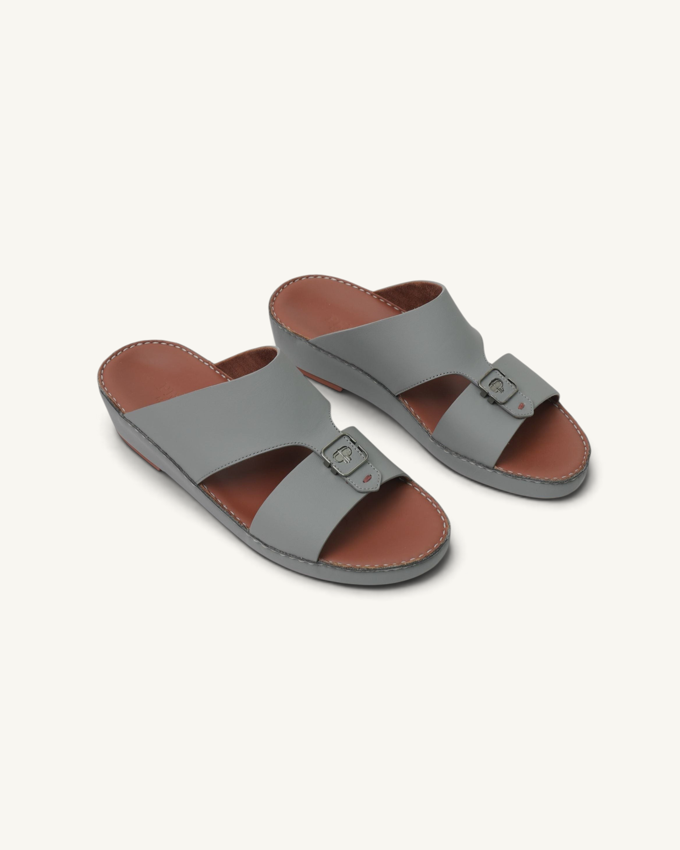 Prestige P3440 MOOD LUX Le Mans Zinc grey leather sandals with a buckle detail and brown footbed